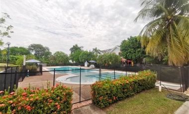 VENDO CASA GIRARDOT
