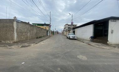 ALQUILER TERRENO  415  M2. ESQUINERO