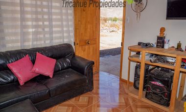 Venta de parcela con cabaña, orilla de rio, electricidad, a 10 minutos de Vicuña. $87 millones