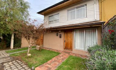 VENDE CASA 3D 1B 2E EN VILLA LOS NOGALES, TALCA