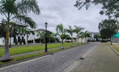 En venta Terreno al lago en Aires del Batán Samborondón | $630/m² Oportunidad