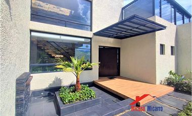 Casa Campestre en Venta en La Calera