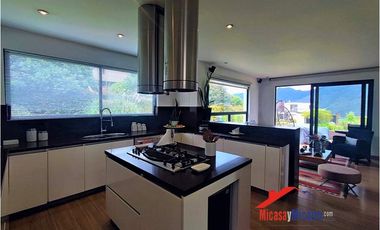 Casa Campestre en Venta en La Calera