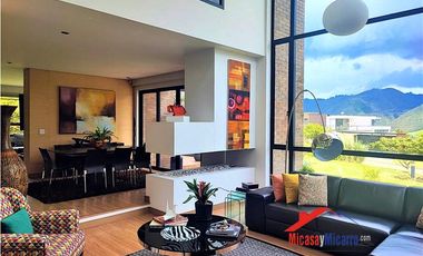 Casa Campestre en Venta en La Calera