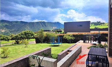Casa Campestre en Venta en La Calera