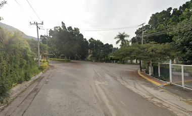 REMATE B. DE TERRENO EN FRACCIONAMIENTO CLUB DE GOLF HACIENDA SAN GASPAR CUERNAVACA MORELOS.