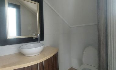 Samborondon, Venta de hermosa casa 4 dormitorios con jacuzzi y sauna