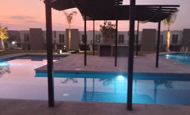 Venta de casa con roof garden de descanso a 15 minutos de Cuautla