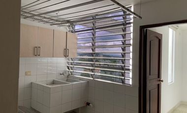 LINDO Y COMODO APARTAMENTO. EXCELENTE UBICACION