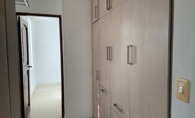 LINDO Y COMODO APARTAMENTO. EXCELENTE UBICACION