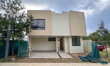 Casa en Venta nueva en Solares