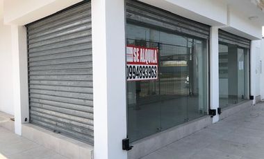 ALQUILO EXCEPCIONAL LOCAL DE 3 CUERPOS EN TODA LA  PLANTA BAJA