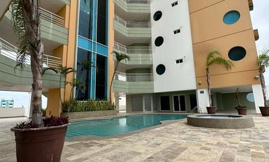 En venta amplio y lujoso departamento en Chipipe, Salinas primera linea de playa