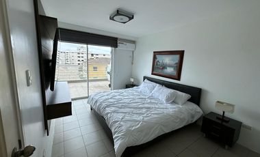 En venta amplio y lujoso departamento en Chipipe, Salinas primera linea de playa