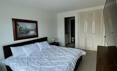 En venta amplio y lujoso departamento en Chipipe, Salinas primera linea de playa