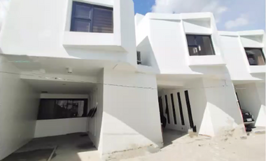 Townhouse near Sienna College of Taytay