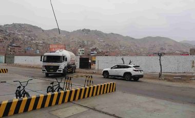 Remate de amplio terreno cerca al Mall plaza, San Juan De Lurigancho