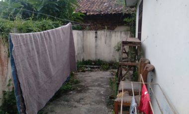 Kostan 9 Pintu Akses Mobil Dekat Universitas Falatehan