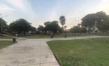 Vendo Ultimo Dúplex en Primer Piso con 4 Dorm. Frente a Parque - Surco