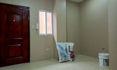 Suite de alquiler en Bellavista Alta, 1 parqueo, Conjunto Cerrado.