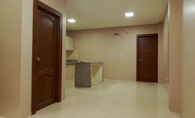 Suite de alquiler en Bellavista Alta, 1 parqueo, Conjunto Cerrado.