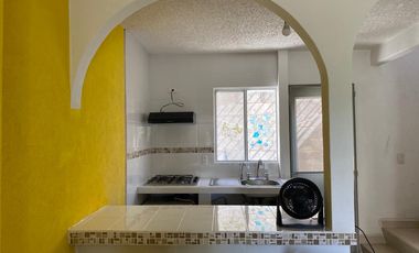 $899,999 Una Casa con Alberca con Ambiente de Campo en La Provincia Xochitepec Morelos
