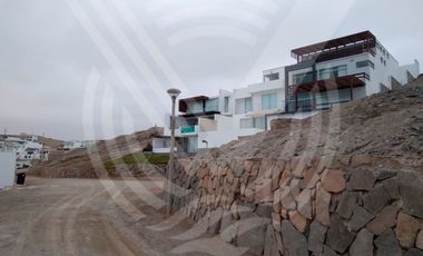 CON UNA VISTA MARAVILLOSA Y EN PRIMERA FILA. SE VENDE TERRENO EN EL KM 124.5