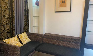 RUSH SALE! FURNISHED STUDIO UNIT IN ROBINLAND RESIDENCES. JUST A WALKING DISTANCE TO CEBU DOCTOR'S UNIVERSITY-MANDAUE, CEBU.