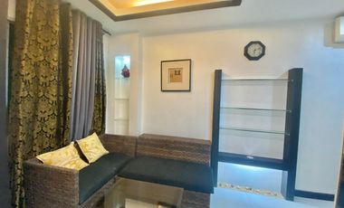 RUSH SALE! FURNISHED STUDIO UNIT IN ROBINLAND RESIDENCES. JUST A WALKING DISTANCE TO CEBU DOCTOR'S UNIVERSITY-MANDAUE, CEBU.
