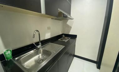 RUSH SALE! FURNISHED STUDIO UNIT IN ROBINLAND RESIDENCES. JUST A WALKING DISTANCE TO CEBU DOCTOR'S UNIVERSITY-MANDAUE, CEBU.