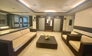 RUSH SALE! FURNISHED STUDIO UNIT IN ROBINLAND RESIDENCES. JUST A WALKING DISTANCE TO CEBU DOCTOR'S UNIVERSITY-MANDAUE, CEBU.