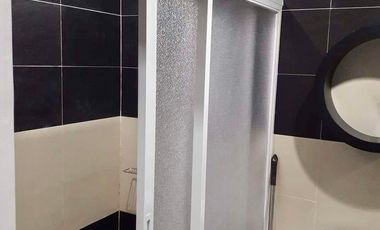 RUSH SALE! FURNISHED STUDIO UNIT IN ROBINLAND RESIDENCES. JUST A WALKING DISTANCE TO CEBU DOCTOR'S UNIVERSITY-MANDAUE, CEBU.