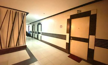 RUSH SALE! FURNISHED STUDIO UNIT IN ROBINLAND RESIDENCES. JUST A WALKING DISTANCE TO CEBU DOCTOR'S UNIVERSITY-MANDAUE, CEBU.
