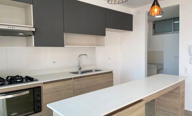 PR21945 Apartamento en arriendo en el sector Maria Auxiliar