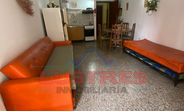 Departamento 2 Ambientes En El Centro De Santa Teresita, Partido De La Costa