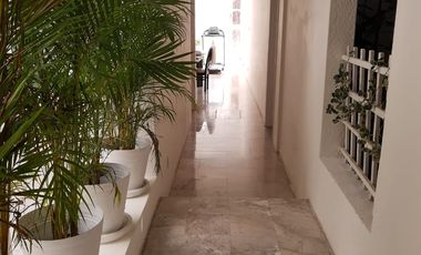 SE VENDE PRECIOSA CASA CON HERMOSOS JARDINES Y VISTA A LA BARRANCA