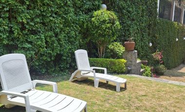 SE VENDE PRECIOSA CASA CON HERMOSOS JARDINES Y VISTA A LA BARRANCA