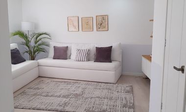 SE VENDE PRECIOSA CASA CON HERMOSOS JARDINES Y VISTA A LA BARRANCA