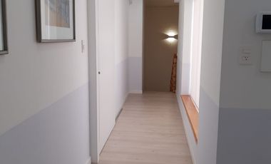 SE VENDE PRECIOSA CASA CON HERMOSOS JARDINES Y VISTA A LA BARRANCA