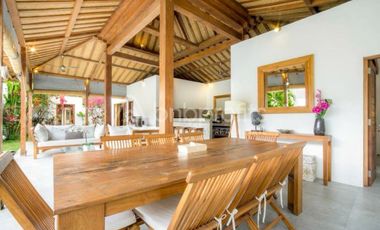 Bali Luxury Redefined: Exquisite Seminyak Leasehold Villa with Joglo Elegance