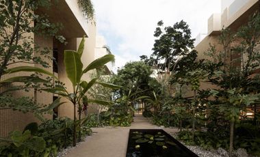 Residencia de 3 niveles con alberca en Selvazama, amenidades, venta Tulum.