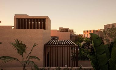 Residencia de 3 niveles con alberca en Selvazama, amenidades, venta Tulum.