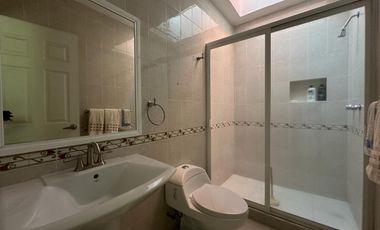 VENTA DE CASA EN FRACCIONAMIENTO LOMAS DE COCOYOC, MORELOS