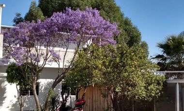 Propiedad  con oficinas y patio amplio muy cerca de la Volkswagen