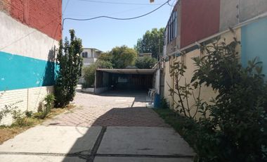 Propiedad  con oficinas y patio amplio muy cerca de la Volkswagen