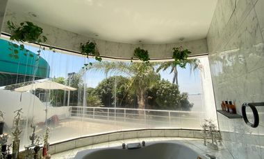 Casa vista al río en venta Km 1 vía Samborondón