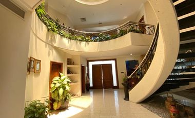 Casa vista al río en venta Km 1 vía Samborondón