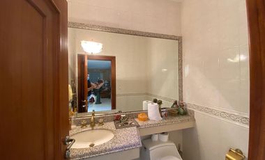 Casa vista al río en venta Km 1 vía Samborondón