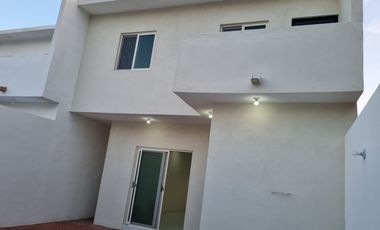 Venta o Renta de Casa en Privado Los Mezquites