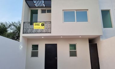 Venta o Renta de Casa en Privado Los Mezquites